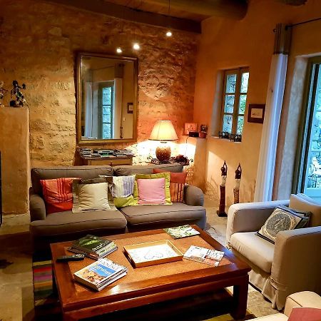 Bed and Breakfast La Maison Des Lauriers Arpaillargues-et-Aureillac Exterior foto