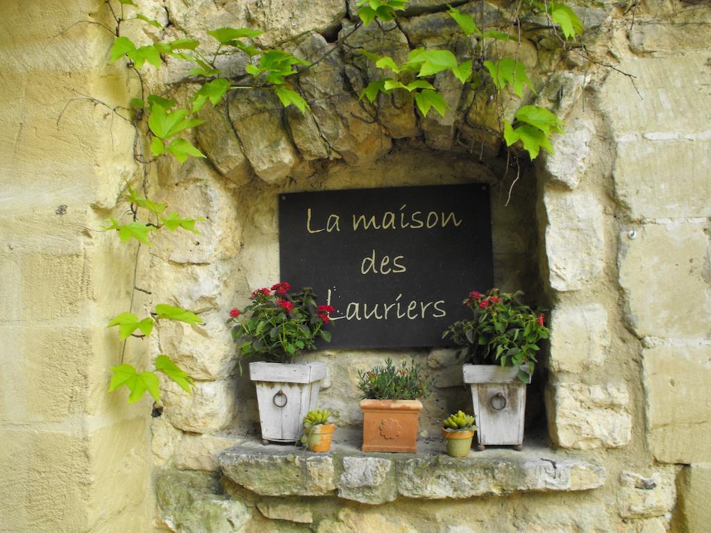 Bed and Breakfast La Maison Des Lauriers Arpaillargues-et-Aureillac Exterior foto